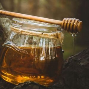 Sojų vaško kvapni žvakė GĖLIŲ MEDUS